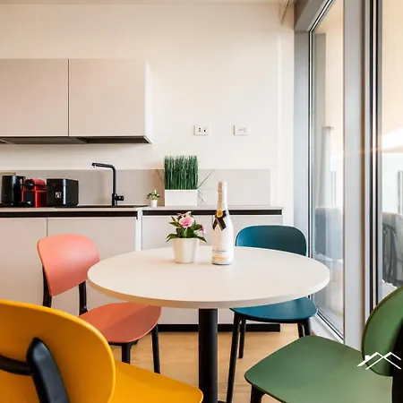 شقة Waterfront Lux •1br •a/c • Gym • Parking • By Tilo جنوة