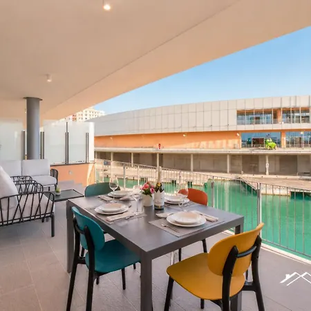 شقة Waterfront Lux •1br •a/c • Gym • Parking • By Tilo